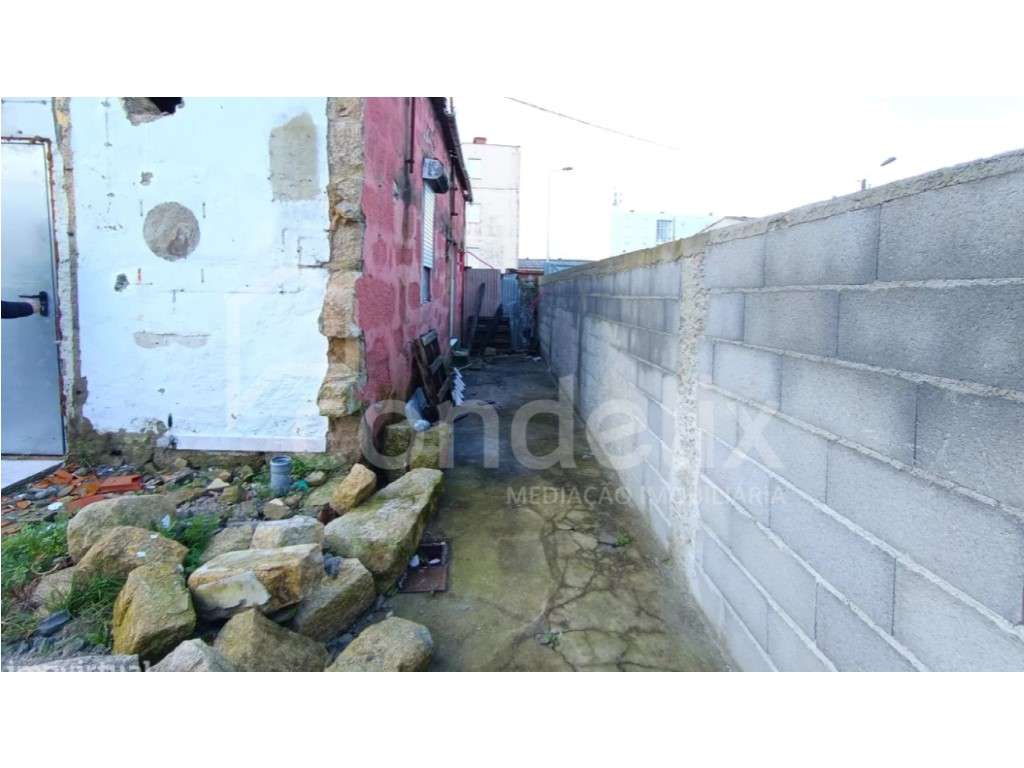 Moradia para recuperar em Matosinhos, com projeto aprovado-6