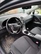 Toyota Avensis 1.8 Sol - 7