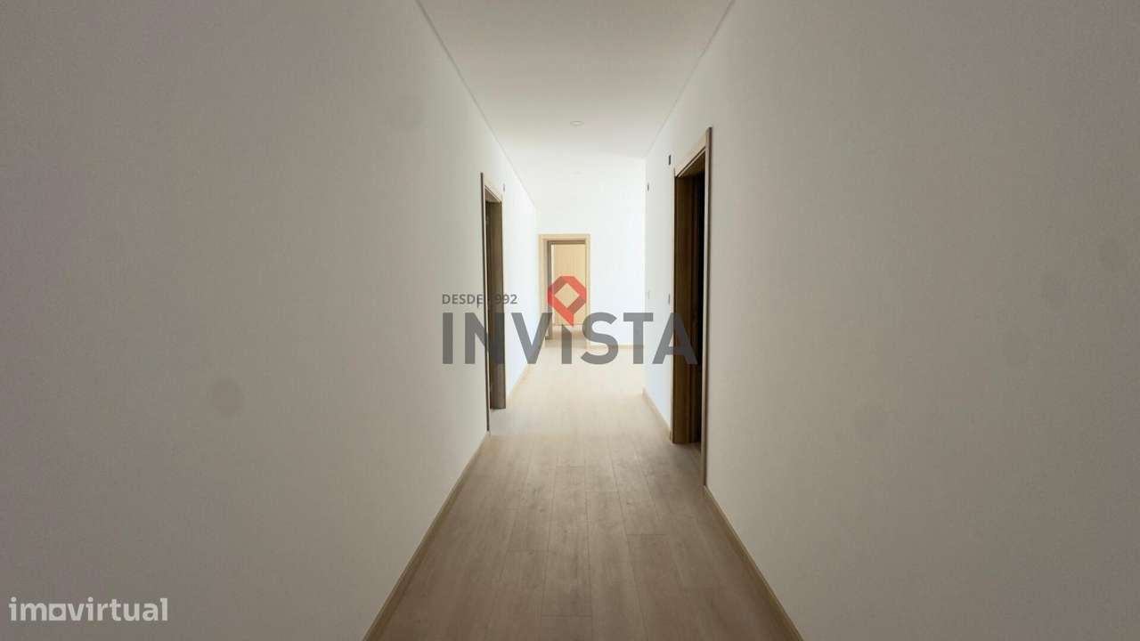 Apartamento T3 no Centro da Castanheira do Ribatejo - Grande imagem: 2/21