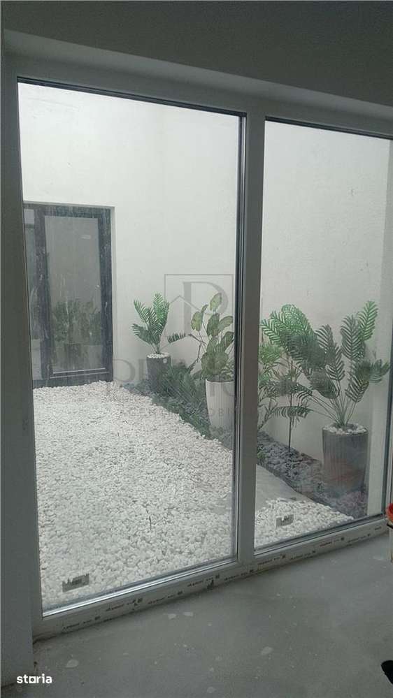 Sacalaz- proiect deosebit-4 camere- curte interioara - Imagine principală: 3/5