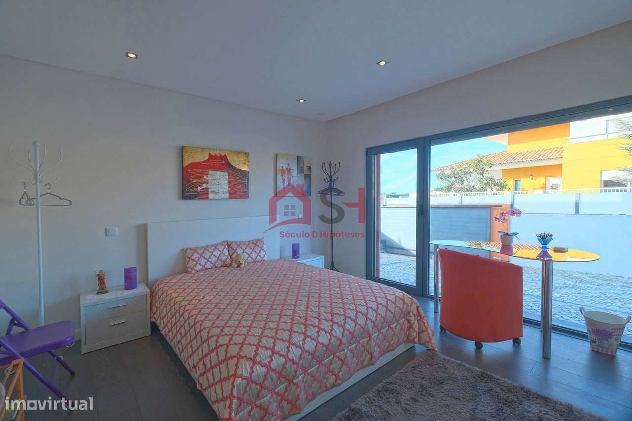 *Deslumbrante Moradia T4, Independente – SILVEIRA  *-5