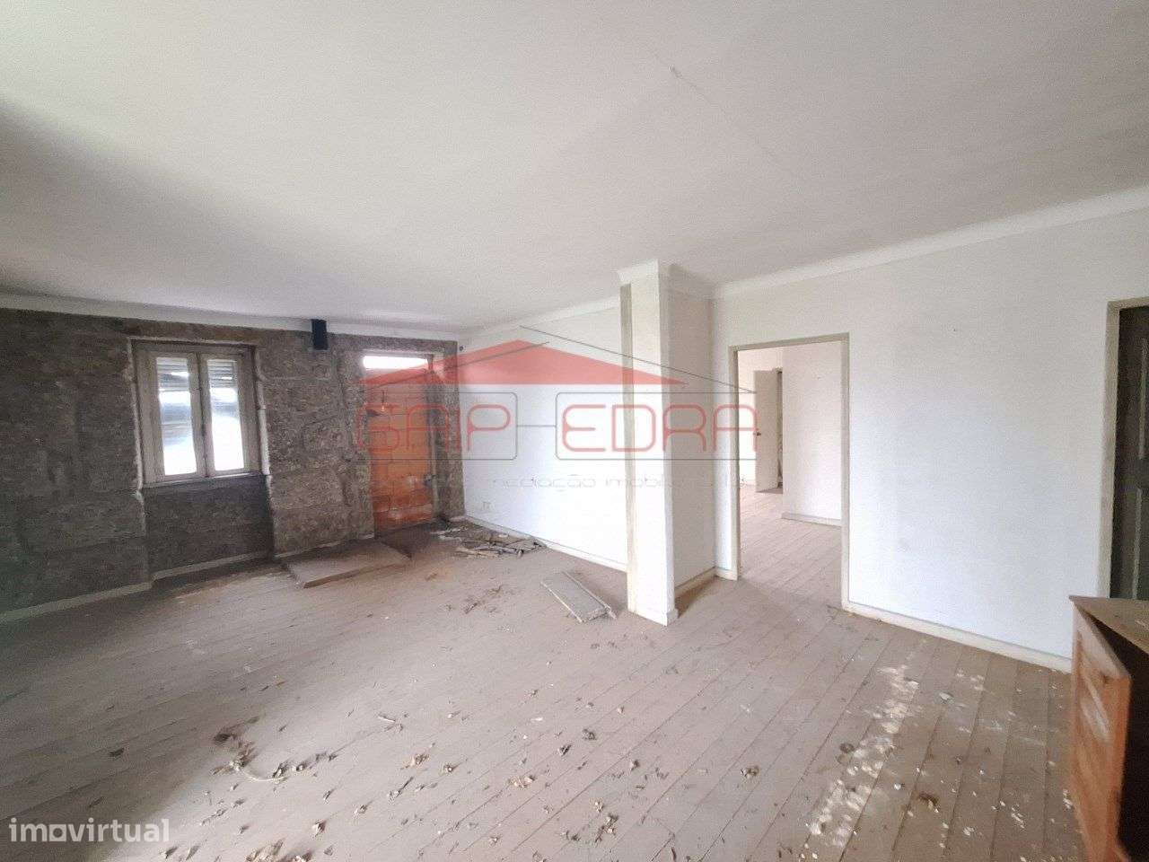 Moradia  Oliveira do Hospital na zona da Chamusca da Beira - Grande imagem: 4/33