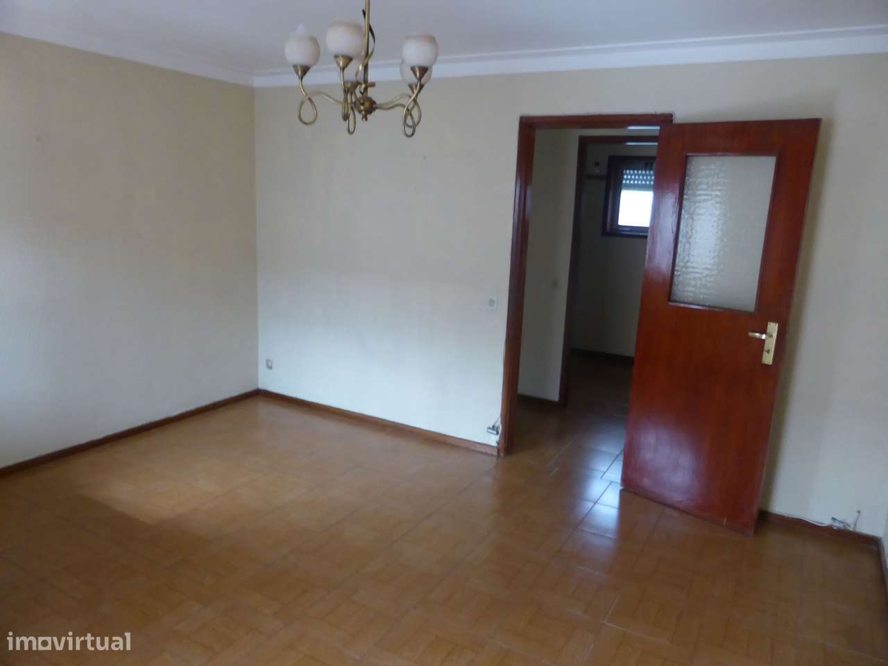 T2 em R/C de moradia bifamiliar - Grande imagem: 4/17