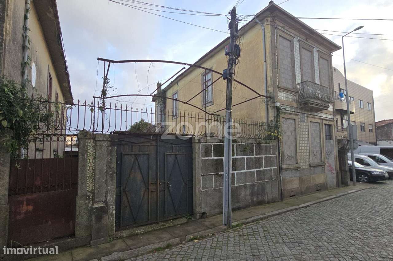 Moradia 40 p/ reabilitar - S. Mamede Infesta - Grande imagem: 3/16