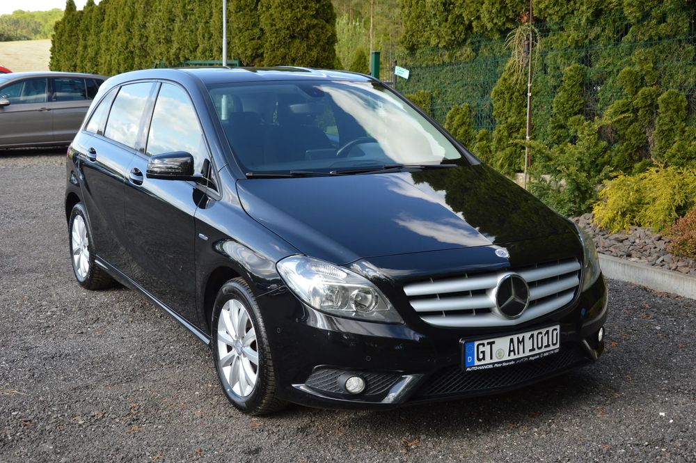 Mercedes-Benz B W246 180 CDI (BlueEFFICIENCY) 2012
