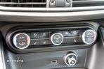 Alfa Romeo Stelvio 2.0 Turbo Veloce Q4 - 27