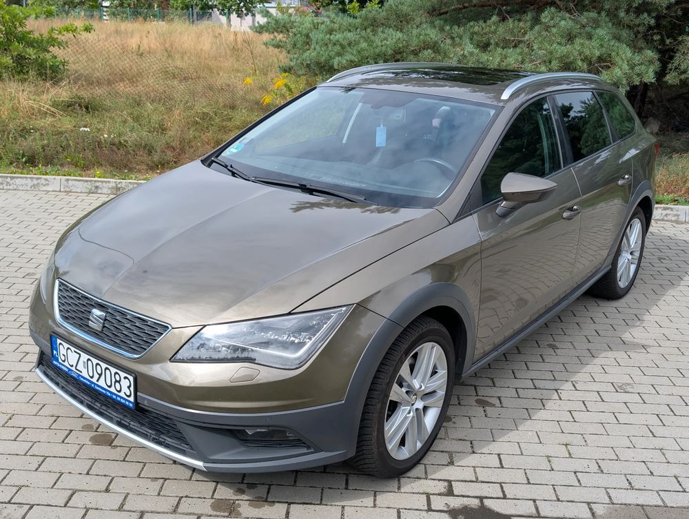 Seat Leon III (2012-) 2.0 TDI DPF Start&Stop DSG XCELLENCE 2015