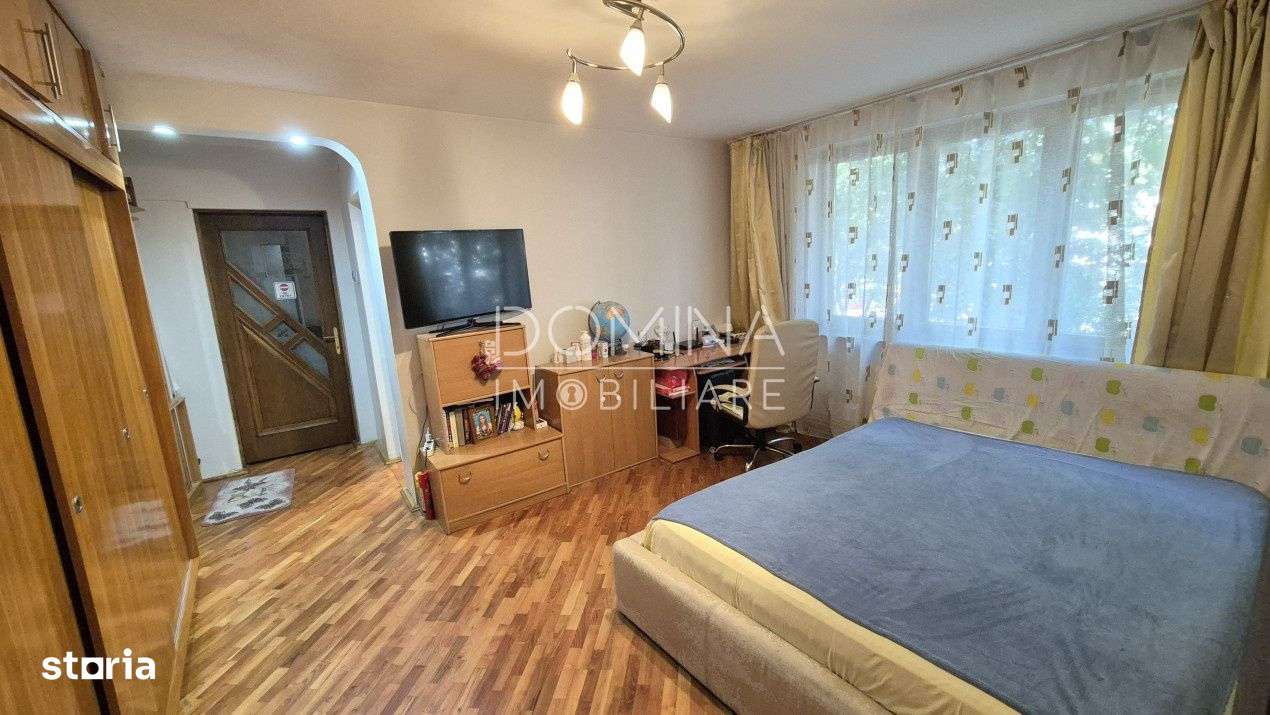 Vanzare apartament 2 camere, et.1,  zona 8 Mai - Imagine principală: 2/10