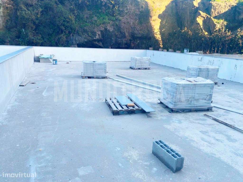 Apartamento T3 Ferreiros - c/ terraço-7