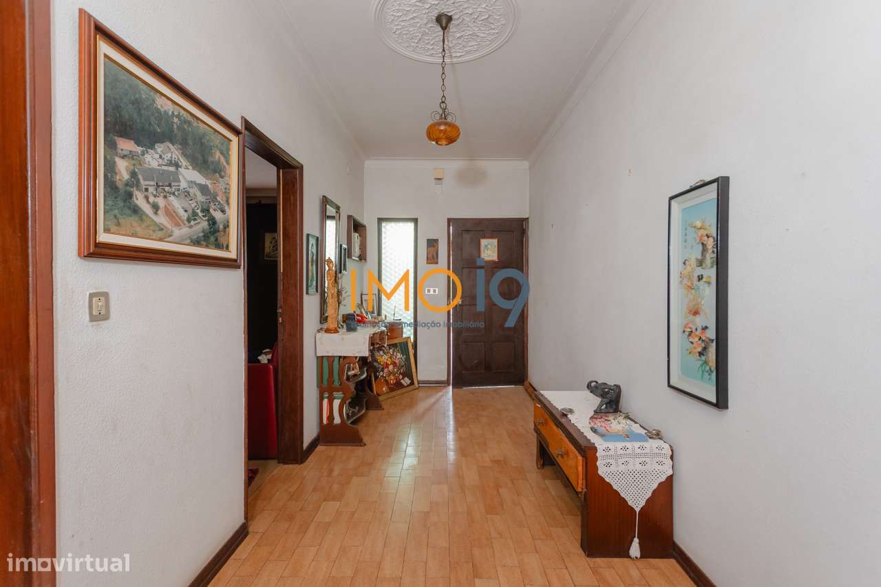 Moradia T4 + arrumos em Boleiros - Fátima-6