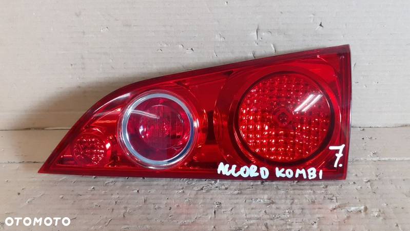 #LAMPA TYŁ W KLAPĘ HONDA ACCORD KOMBI - 1