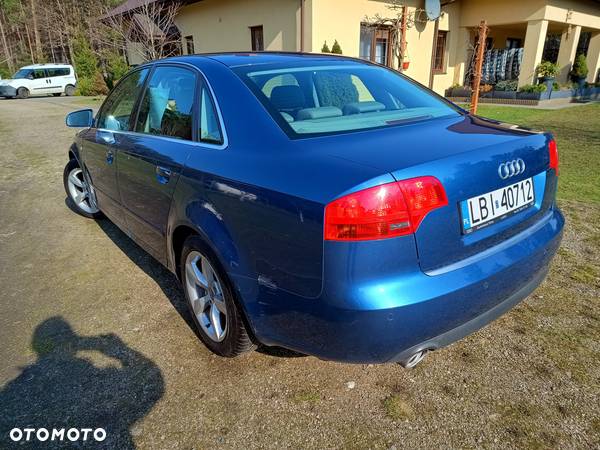 Audi A4 2.0 - 15