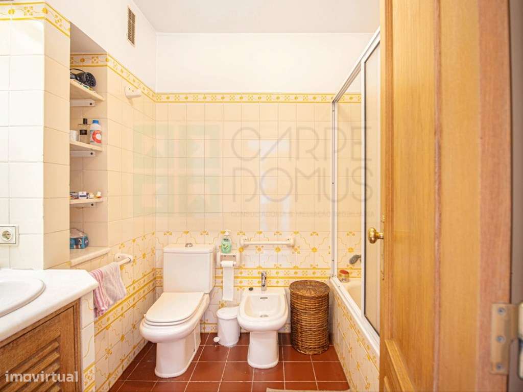 Espaçoso apartamento T4, terraço e parqueamento, em Alvalade, Lisboa - Grande imagem: 5/15