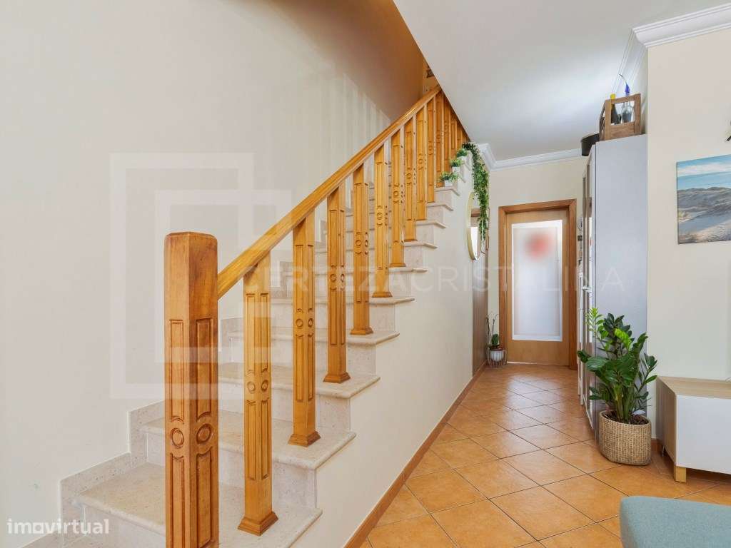 Moradia T3 com Logradouro e Sótão | Quinta do Conde-6