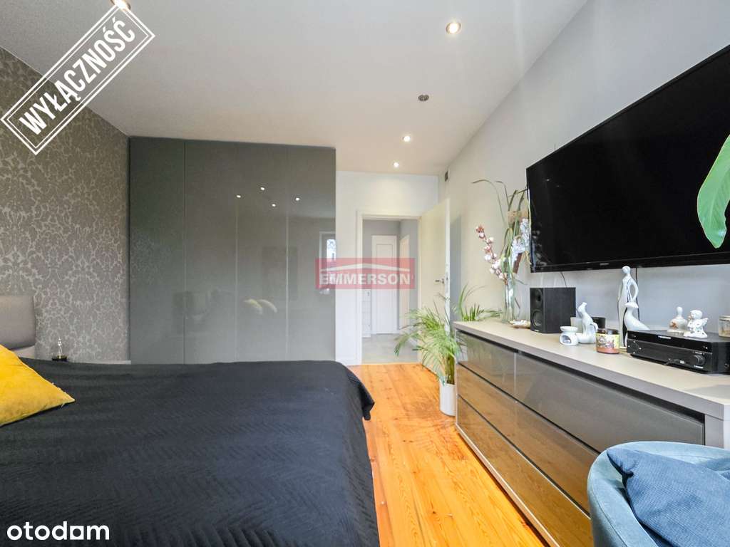 3 pok do wejścia jasne tramwaj-11