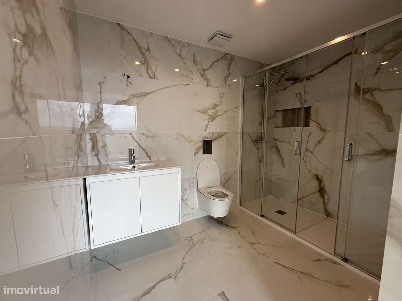 T2+1 Último andar piso único-31