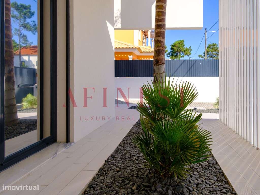 MORADIA T4 NA AROEIRA - Grande imagem: 5/35