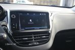 Peugeot 2008 1.2 PureTech Allure - 12