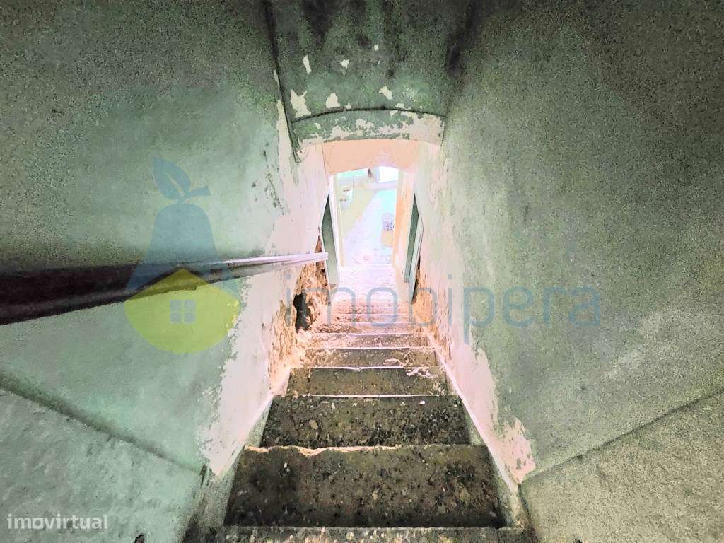 Edifícios em Faro, habitação em 2 pisos+ comércio no RC - Grande imagem: 4/35