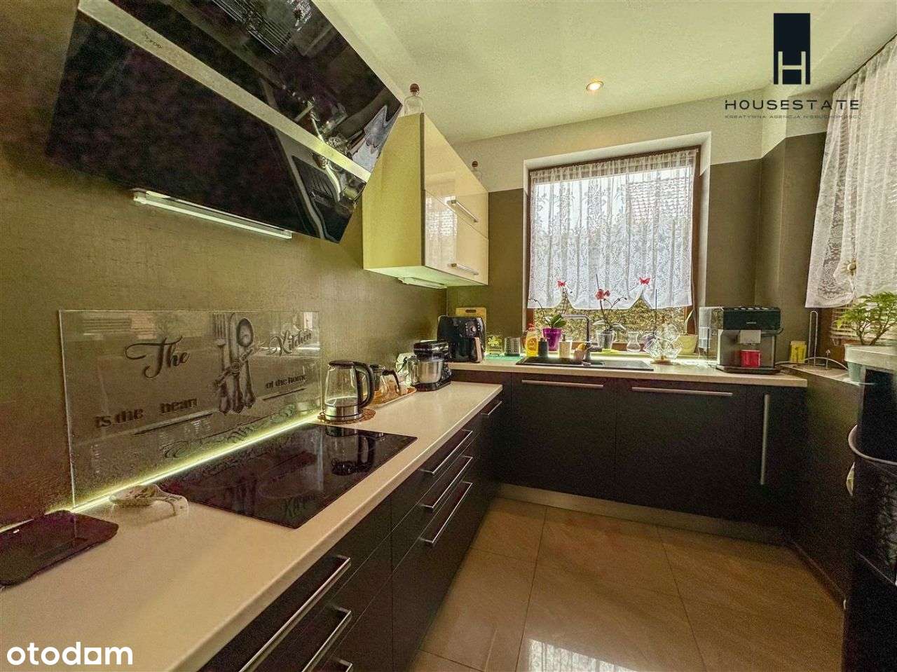 Dom parterowy z 2014 r. z zadbanym ogrodem-9