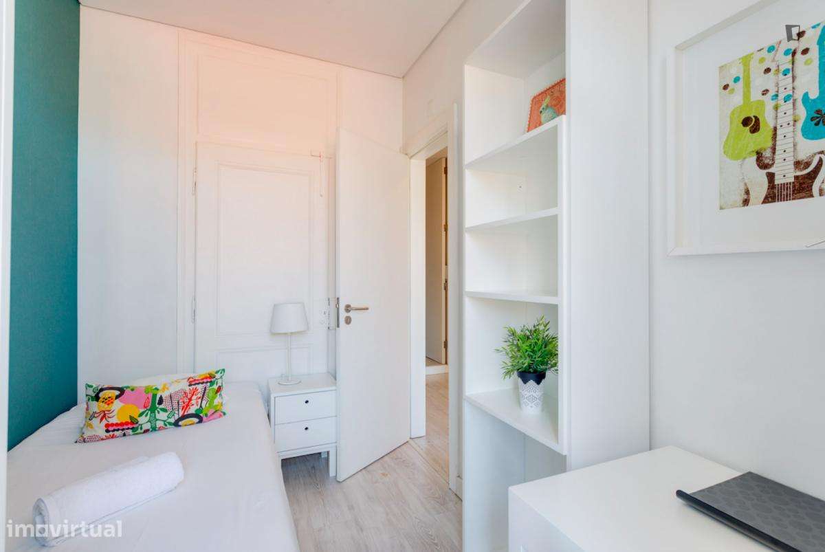 Quarto - localizado em Campolide Lisbon - Grande imagem: 5/10