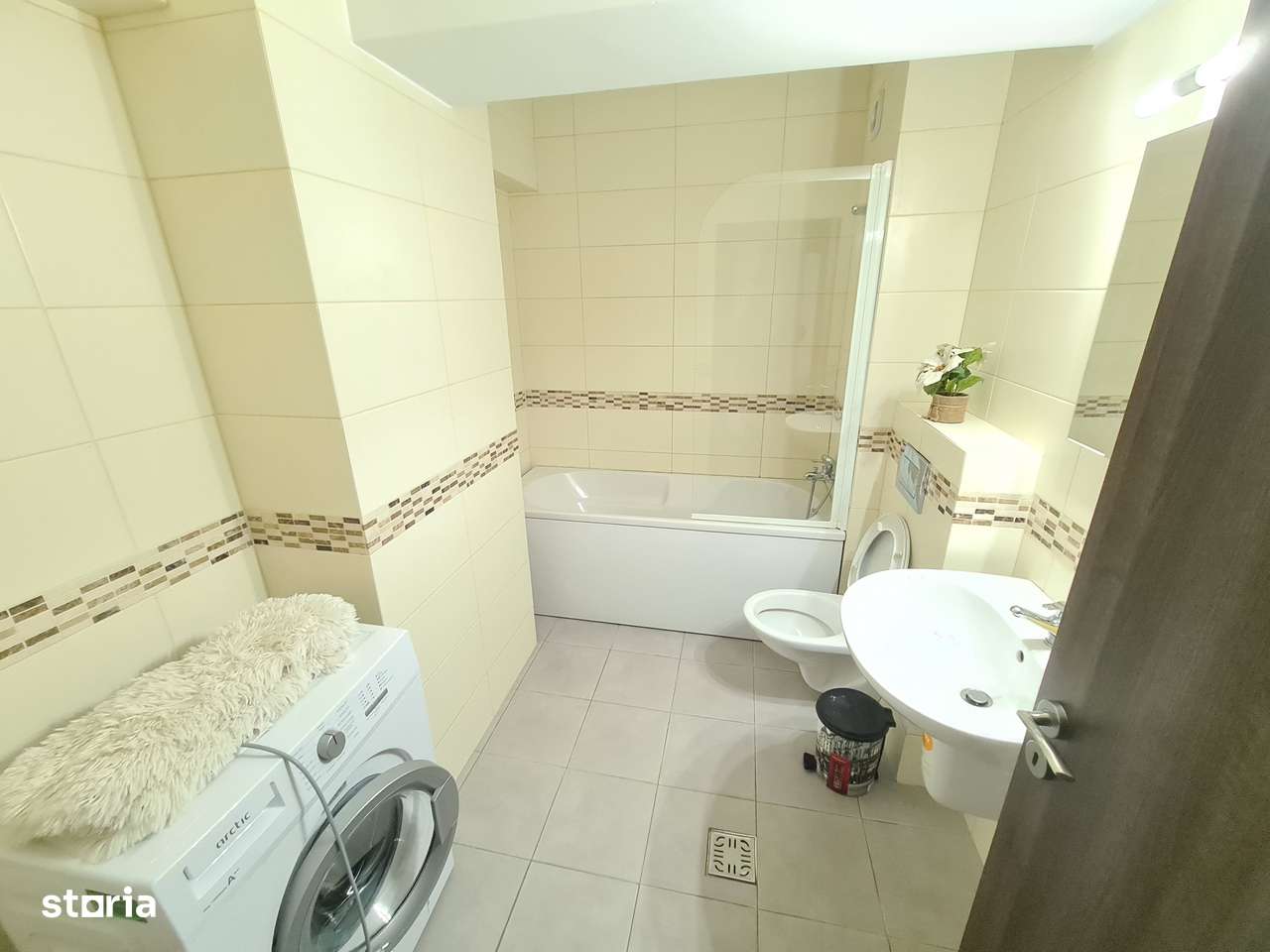 Apartament 2 camere, et.2, bloc 2015, Ultracentral-Bacau-6