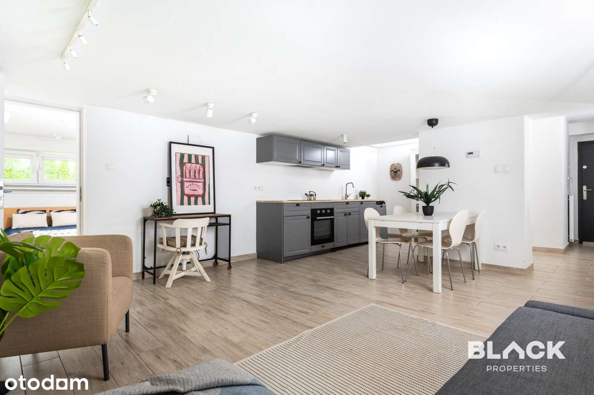 Dom dla inwestora na Woli Justowskiej-7