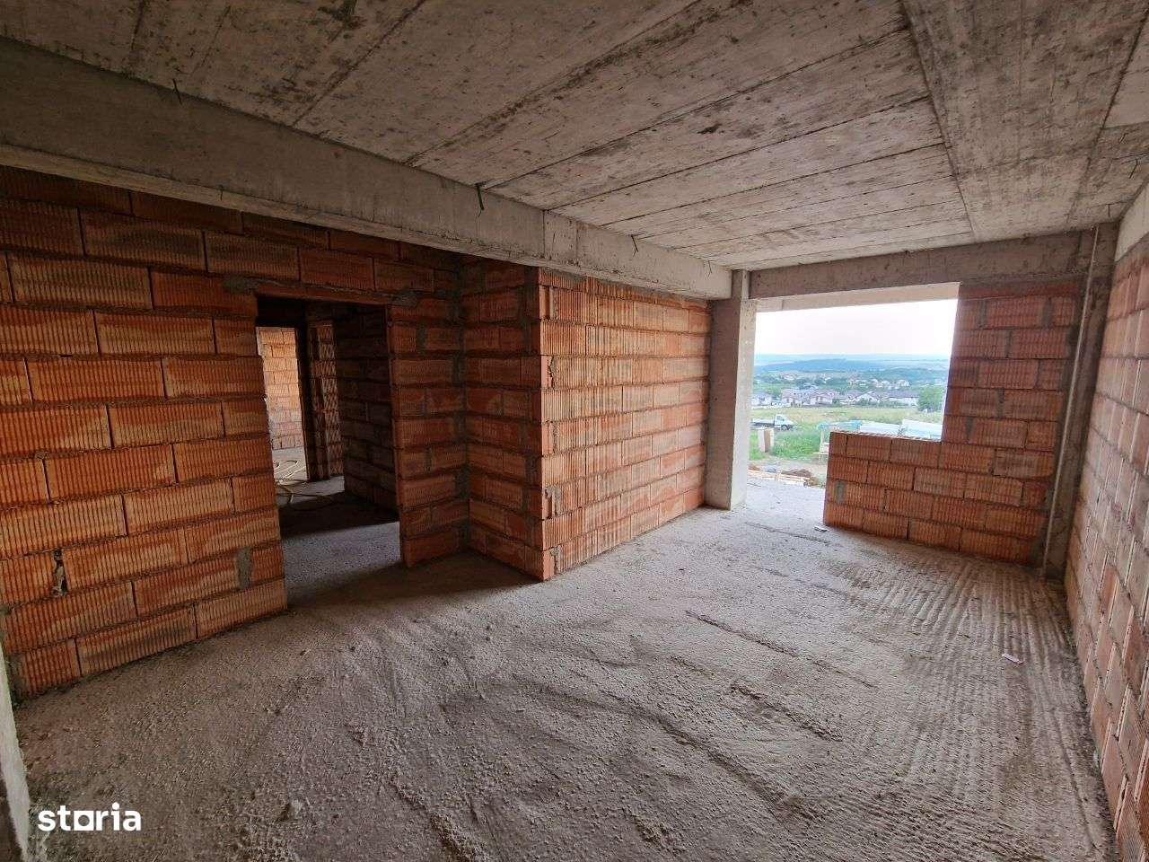 Mega cartier mixt de case si apartamente Roca Residence-10