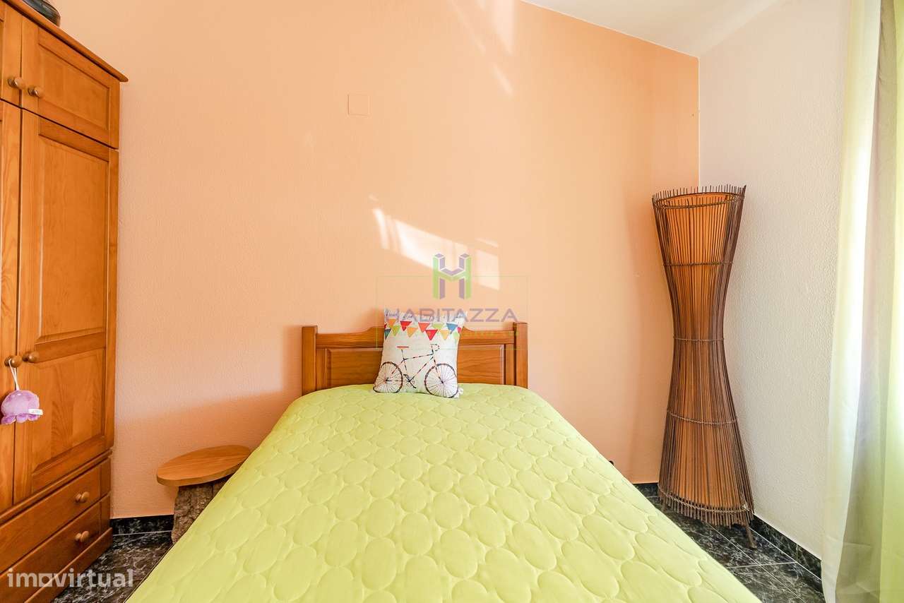 Moradia T4 com Quintal  à venda no Chinicato - Lagos-13