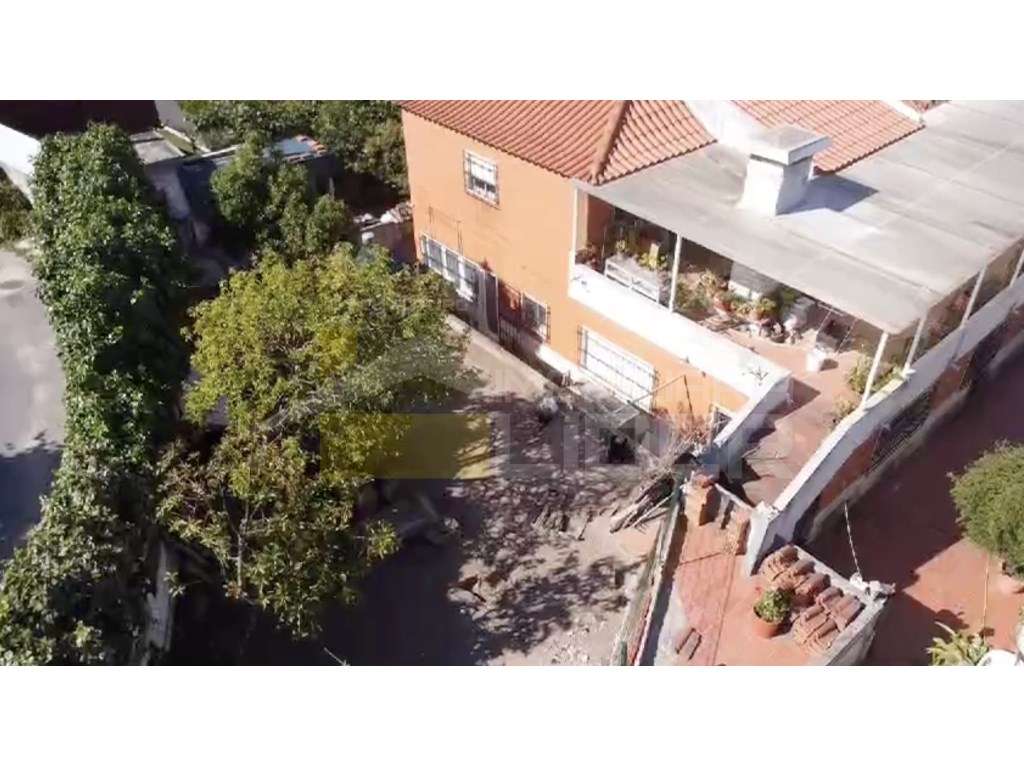 Moradia isolada T5 com 250m2 S. Sebastiao de Guerreiros, Loures.-11