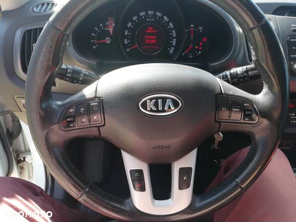 Kia Sportage 2.0 CRDI M 2WD - 11