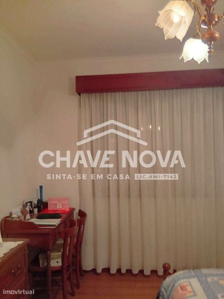 MORADIA ISOLADA V3+1  SERZEDO E PEROSINHO (VILA NOVA DE GAIA)-22