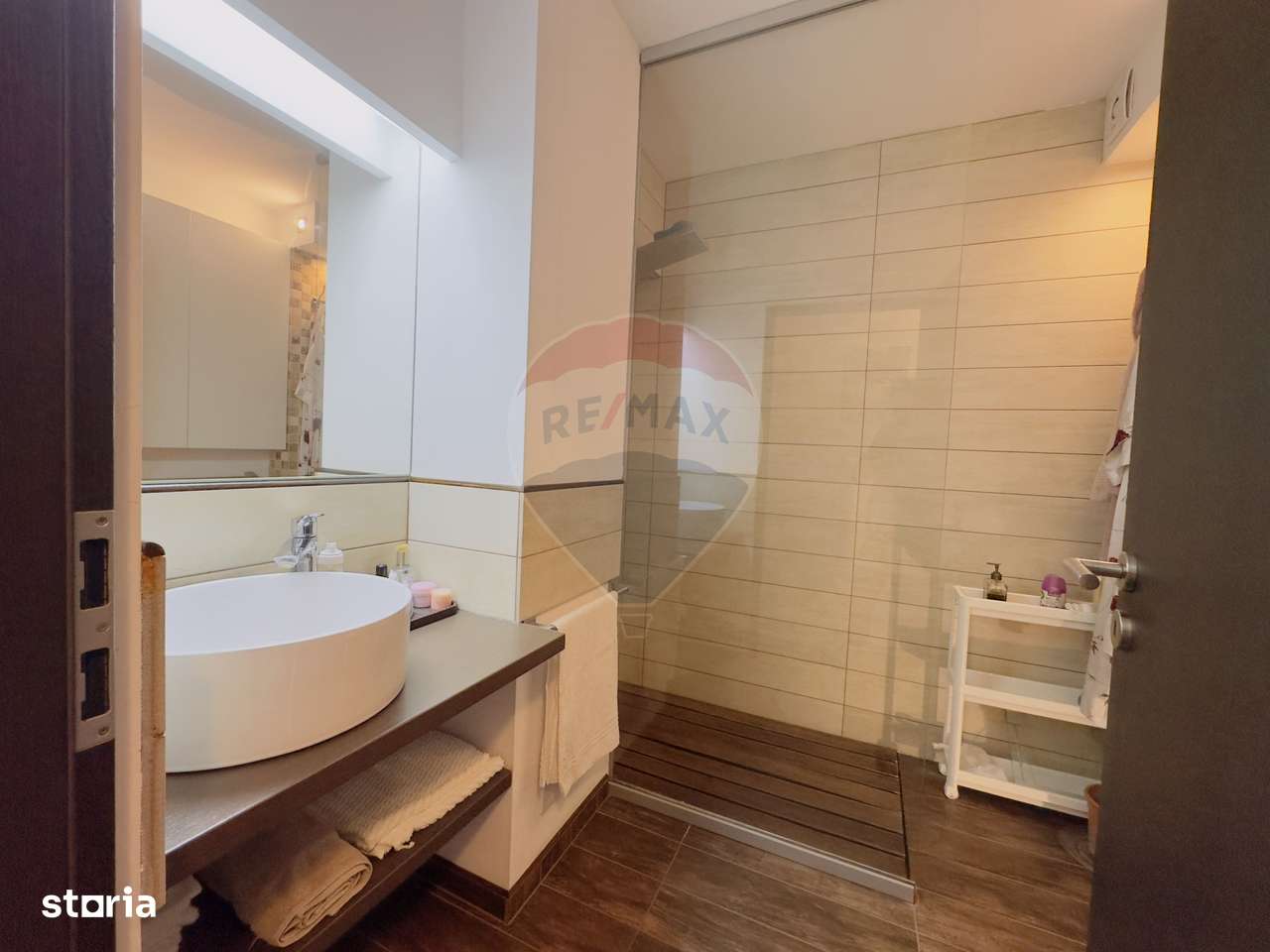 Apartament cu 3 camere + terasa inchisa (camera)  zona Decebal/Dacia-10