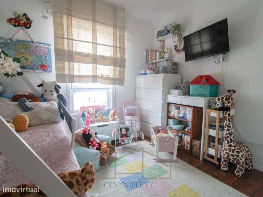 Apartamento T3 no Laranjeiro-17