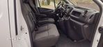 Renault Trafic - 25