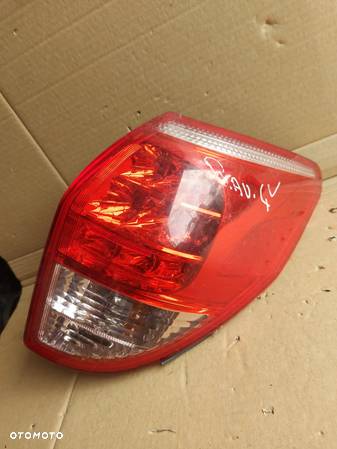 Lampa prawa tylna prawy tył Toyota Rav 4 III - 1