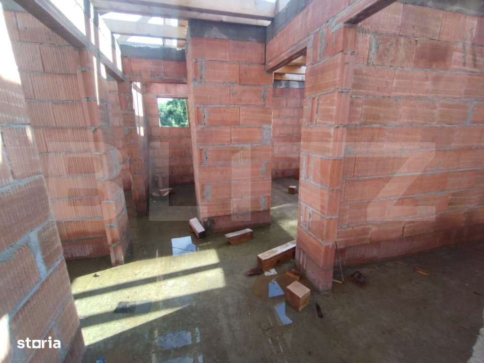 Casa la rosu 100mp,4 camere,750 mp teren extravilan,zona Dealu Jelnei - Imagine principală: 5/7