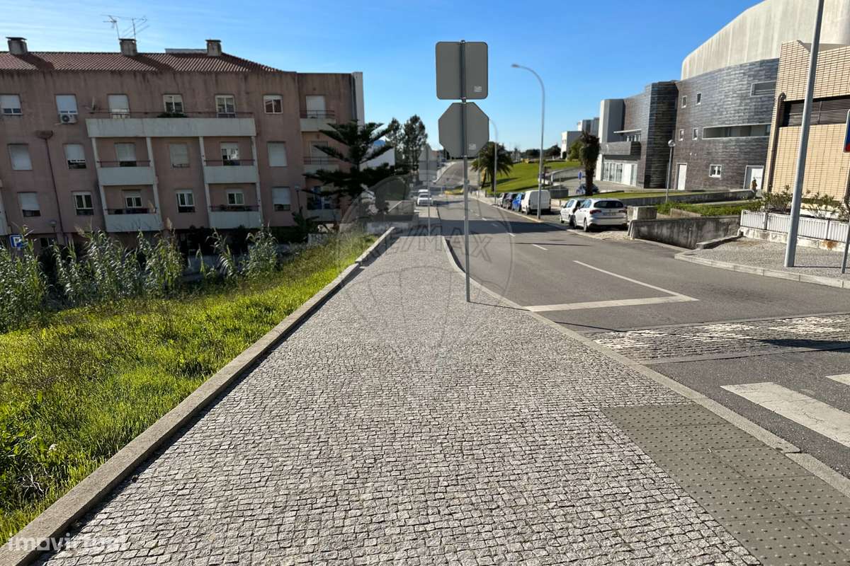 Terreno  para venda - Grande imagem: 2/4