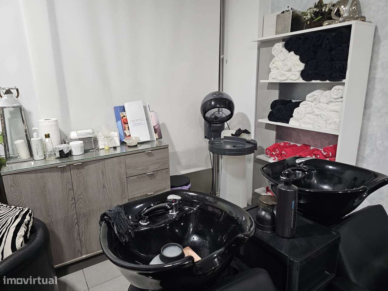 Aluga cadeira em cabeleireiro no centro de Setúbal - Grande imagem: 5/11