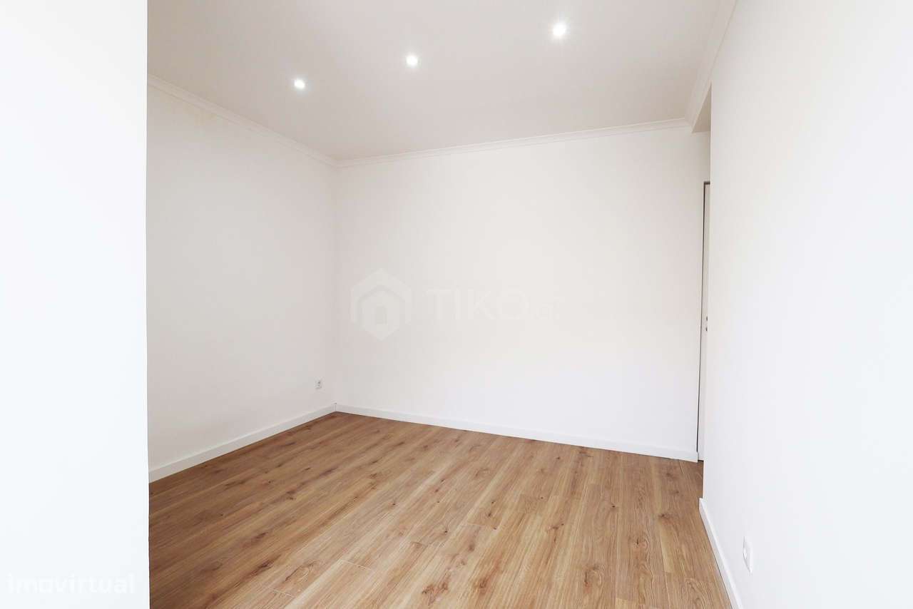 APARTAMENTO T3 EM QUELUZ – OPORTUNIDADE ÚNICA QUE VAI DESAPARECER RÁP-23