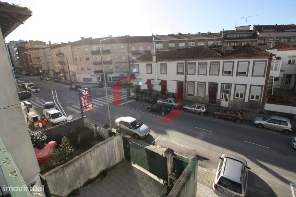 Apartamento T3 na Rua de Serpa Pinto -  APRESENTAÇÃO DE PROPOSTAS A...-11