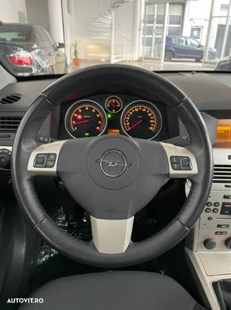 Opel Astra 1.6 - 17