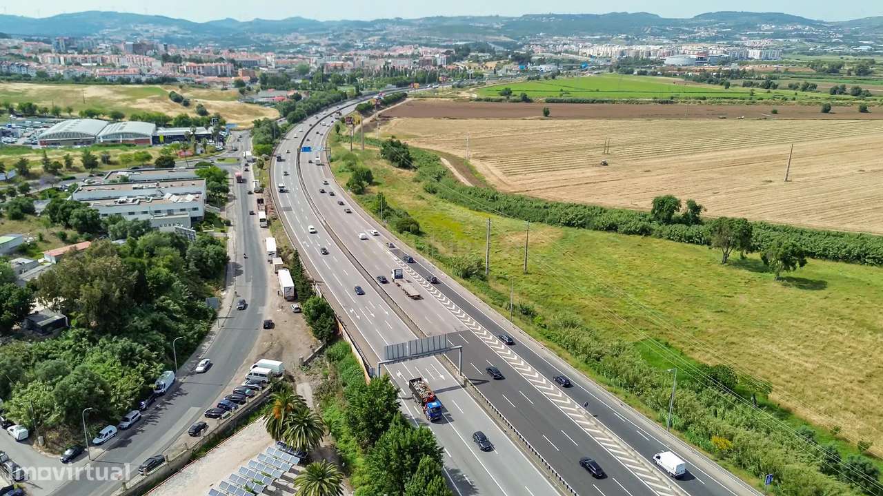 PRÉDIO TOTALMENTE RENOVADO EM FRIELAS – INVESTIMENTO COM RENTABILIDADE-5
