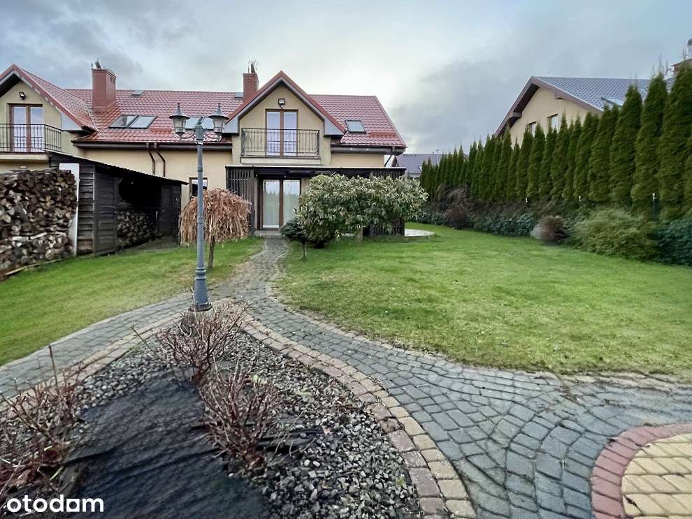 Przy drodze gminnej, 4 pokoje , duża działka-3