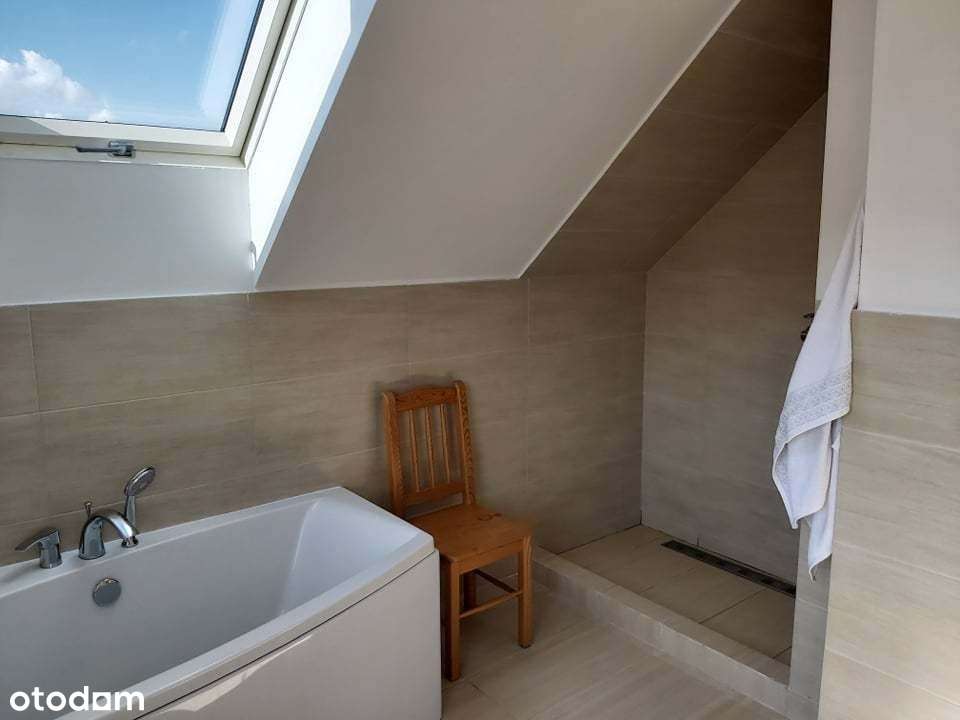 Przytulny dom w świetnej okolicy! | Chroboty-14