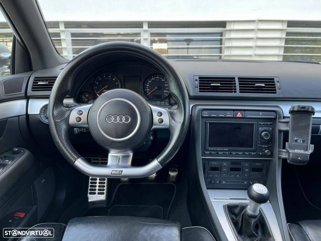 Audi RS4 Avant 4.2 V8 - 29