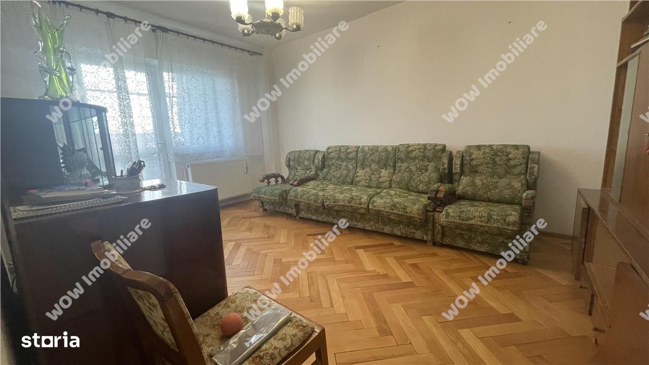 Apartament 3 camere decomandat de vanzare in zona Mihai Viteazul