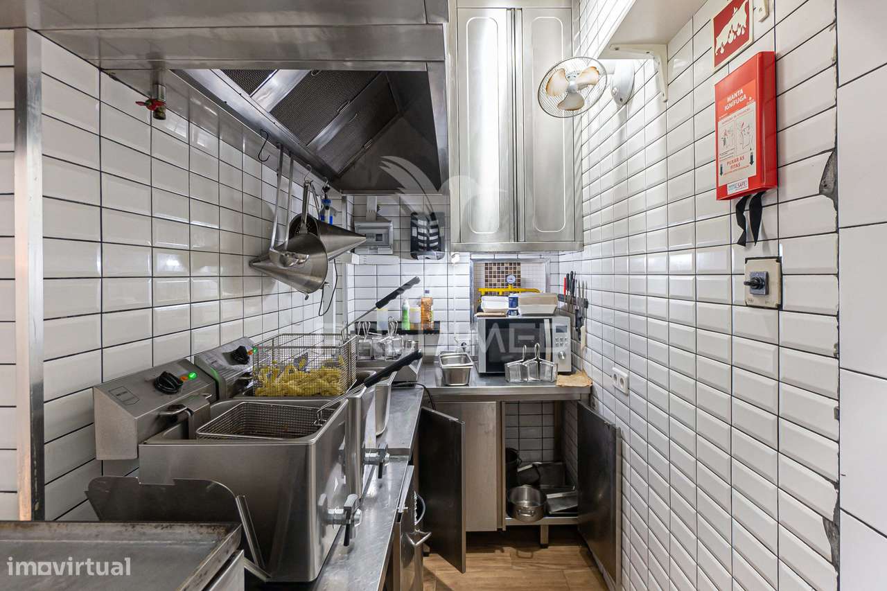 Trespasse Restaurante / Snack-Bar - Polo Universitário - Grande imagem: 5/28