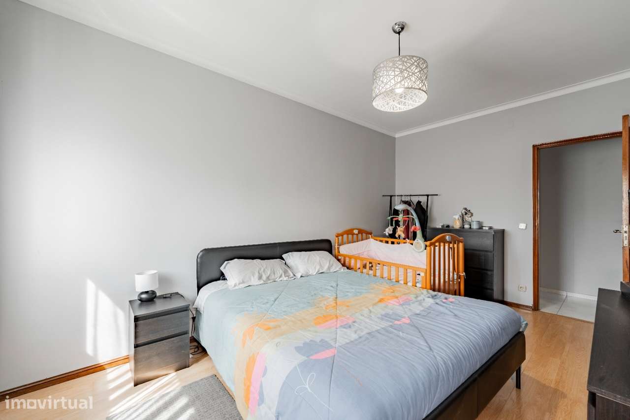 Apartamento T3 com garagem fechada e sótão – Rua do Cruzeiro, Braga-18