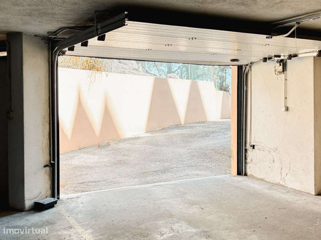 Apartamento T2 em Cascais com Vista para a Baía-27